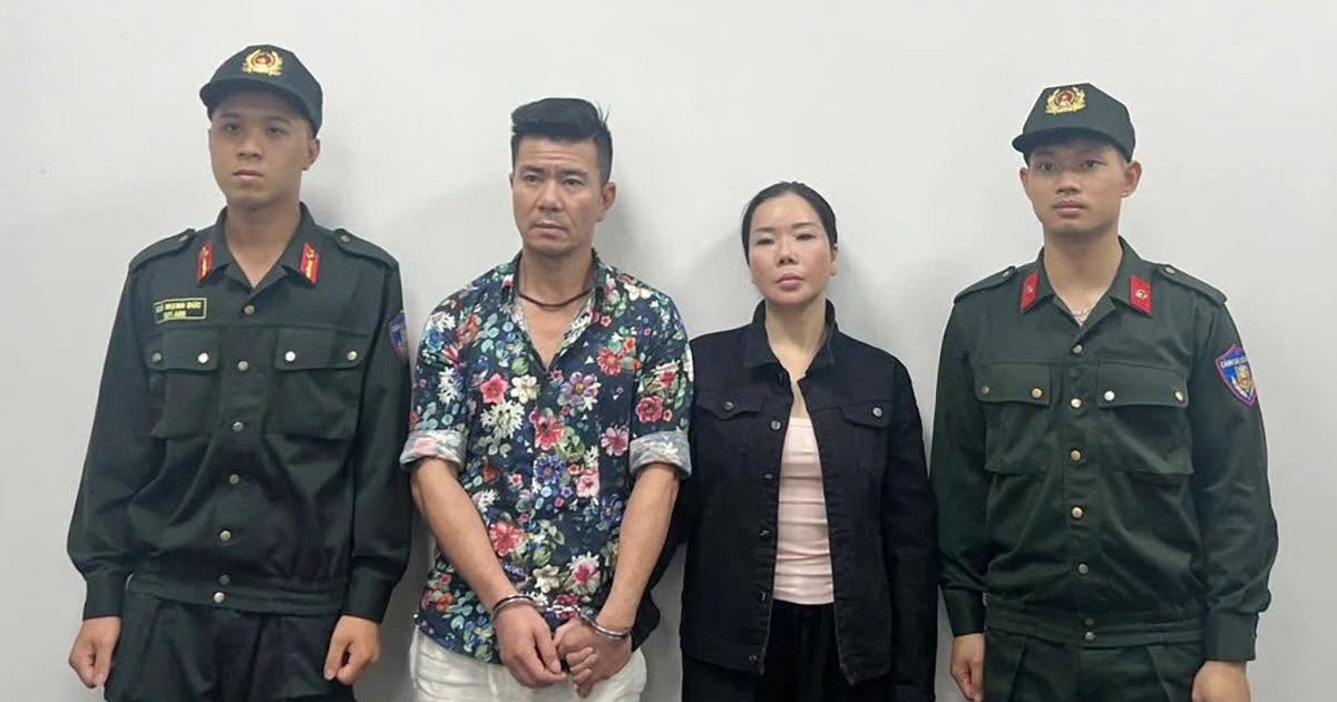 Tin nhắn 'hôm qua thiếu 4 tờ' và những lần vợ cựu viện trưởng Pháp y tâm thần nhận tiền, xe điện