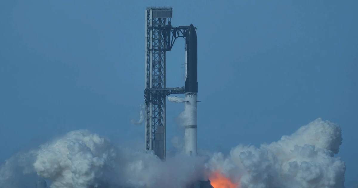 SpaceX hủy phóng tàu vũ trụ lớn và mạnh nhất thế giới ngay giây cuối