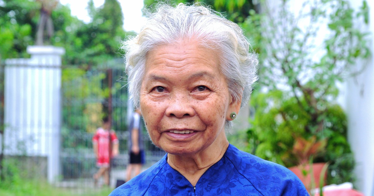 Chứng nhận bà Nguyễn Thị Lệ là vợ liệt sĩ Huỳnh Văn Quên từ sự công nhận của họ tộc nhà chồng