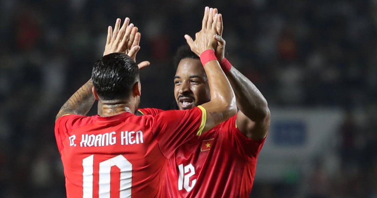Việt Nam - Myanmar (hiệp 1) 1-0: Xuân Son vô lê đẹp mắt mở tỉ số