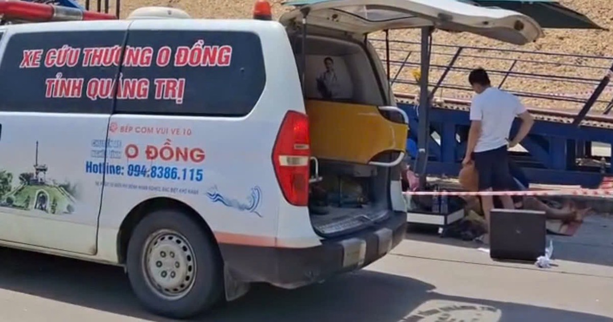 Tài xế tử vong do xe đầu kéo tự trôi tại bãi dăm ở Huế