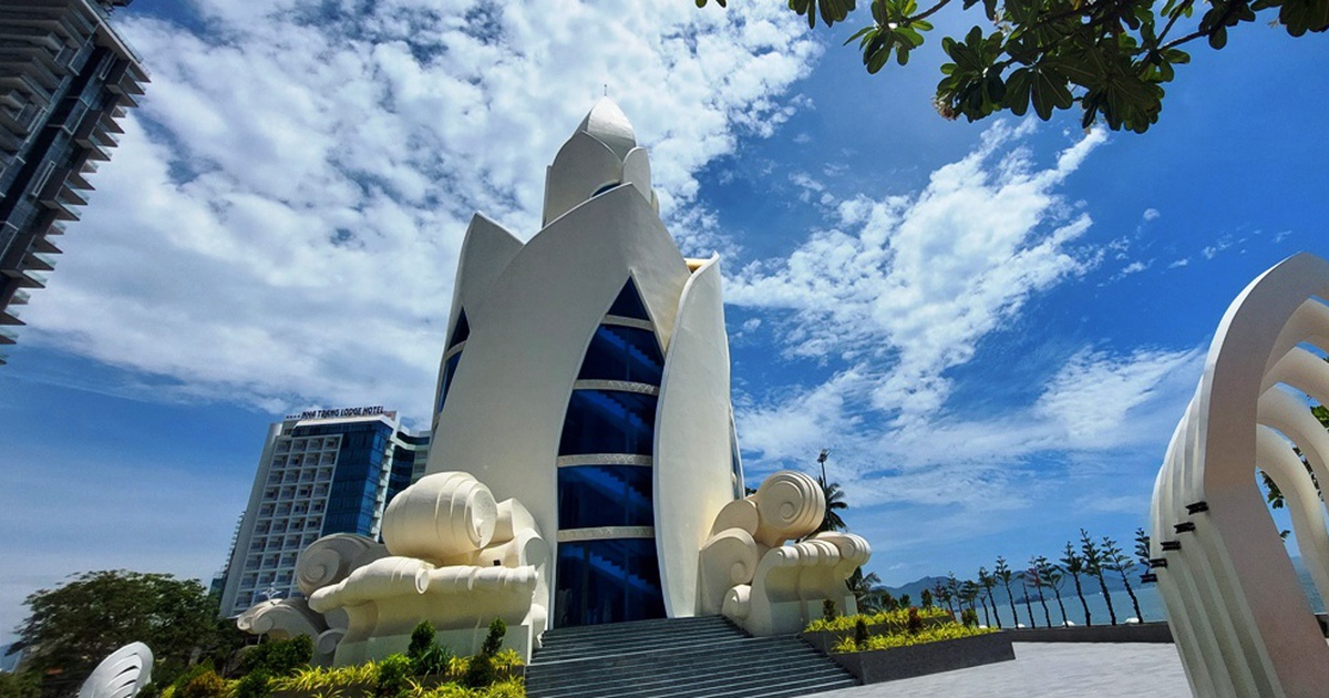 Tăng hơn gấp đôi mức quà tặng Ngày Thương binh - Liệt sĩ cho người có công ở Khánh Hòa