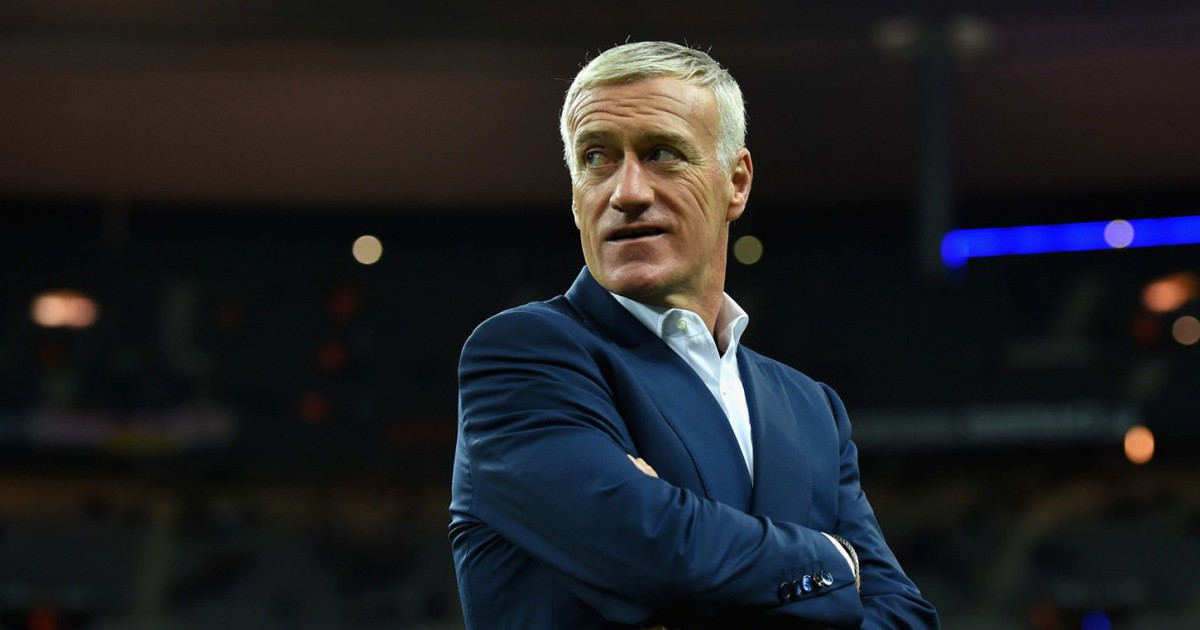 Người Pháp không bao giờ quên 'gã xách nước' vĩ đại Deschamps