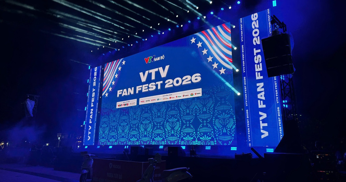 Nhiều phường ở Cần Thơ gắn màn hình lớn cho người dân xem chung kết World Cup