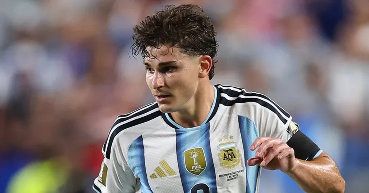 Argentina không có nổi một cú sút về khung thành Tây Ban Nha trong 90 phút