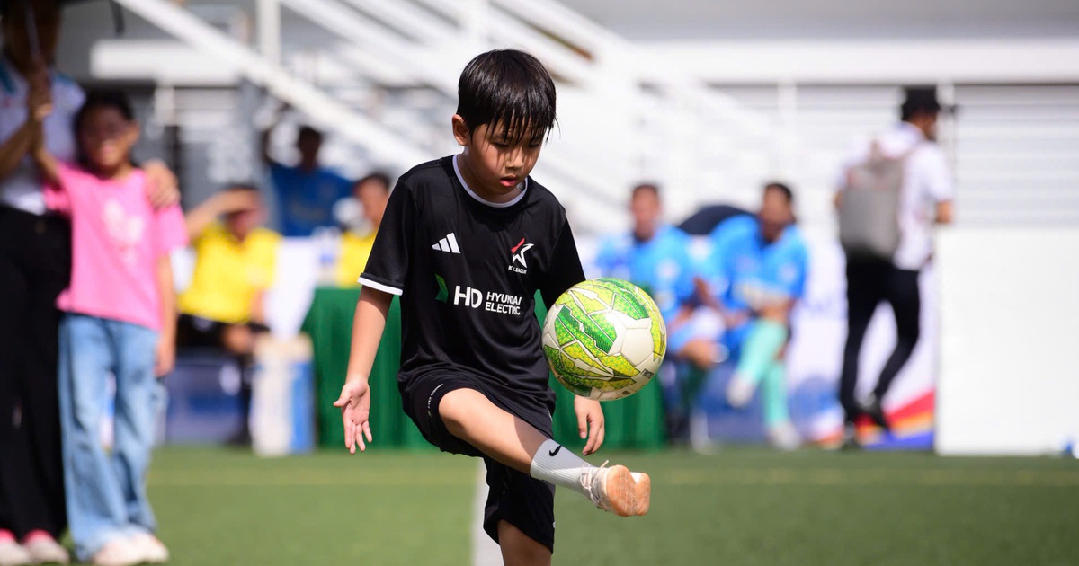 Mãn nhãn 'Cuộc thi tâng bóng' tại Giải bóng đá công nhân, viên chức Việt Nam 2026