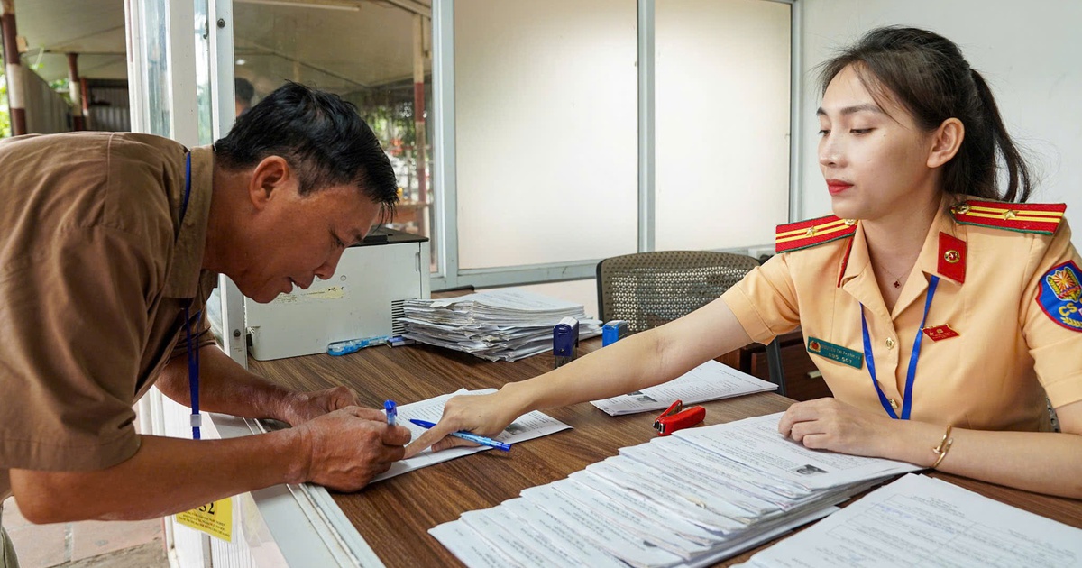 Giấy phép lái ô tô hết hạn dưới 30 ngày không phải thi lại lý thuyết