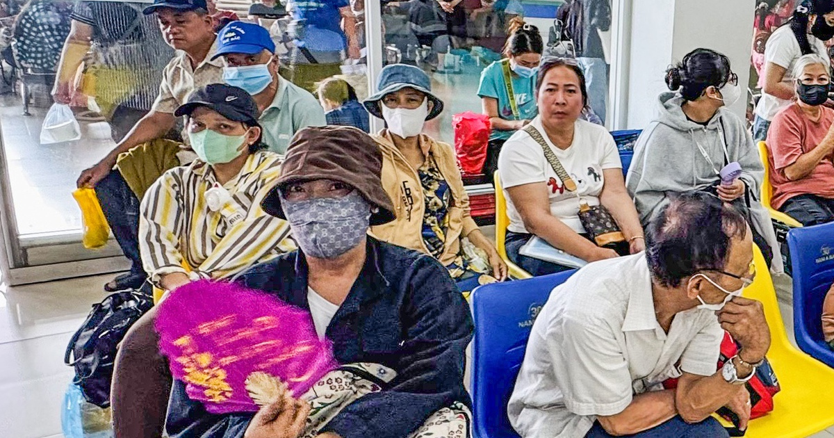 TP.HCM đơn giản hóa, giảm bớt thủ tục chuyển tuyến cho người cao tuổi ra sao?