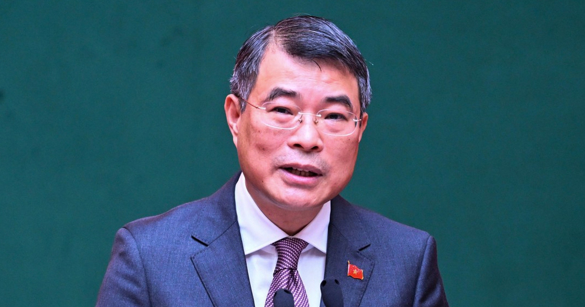 Thủ tướng đề nghị lực lượng Công an nhân dân tập trung xây dựng 'lá chắn an ninh kinh tế'