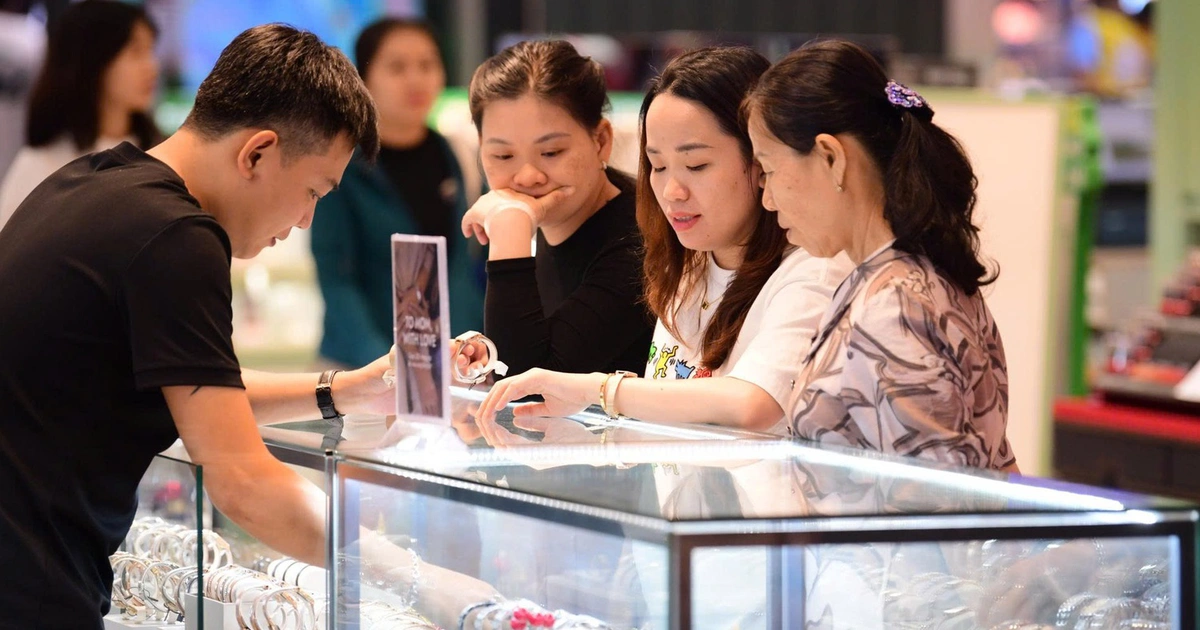 Việt Nam gia nhập nhóm nước thu nhập trung bình cao