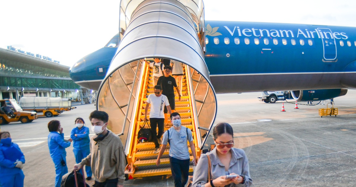 Vé bay đến Đà Lạt mở bán lại, hơn 90 chuyến khứ hồi/tuần