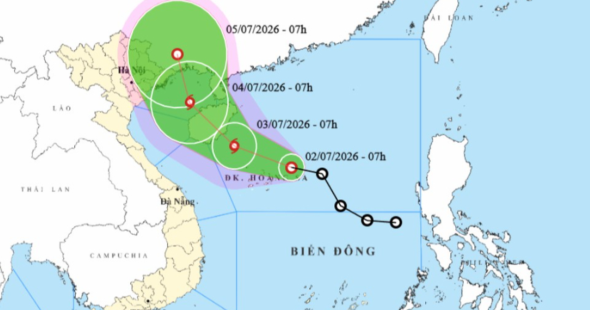 Tropical depression likely to strengthen into storm in East Vietnam Sea