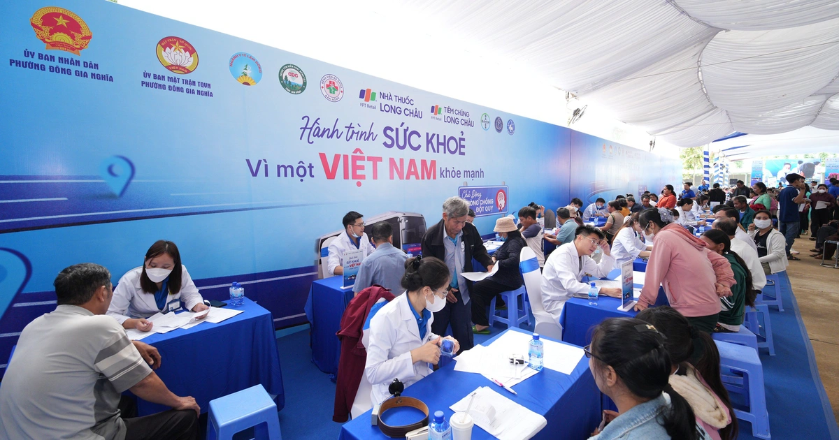 Nối dài Hành trình sức khỏe: Long Châu khám tầm soát đột quỵ cho người dân Lâm Đồng