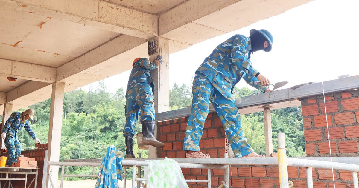 Bộ trưởng Giáo dục và Đào tạo chịu trách nhiệm toàn diện về xây dựng trường nội trú liên cấp