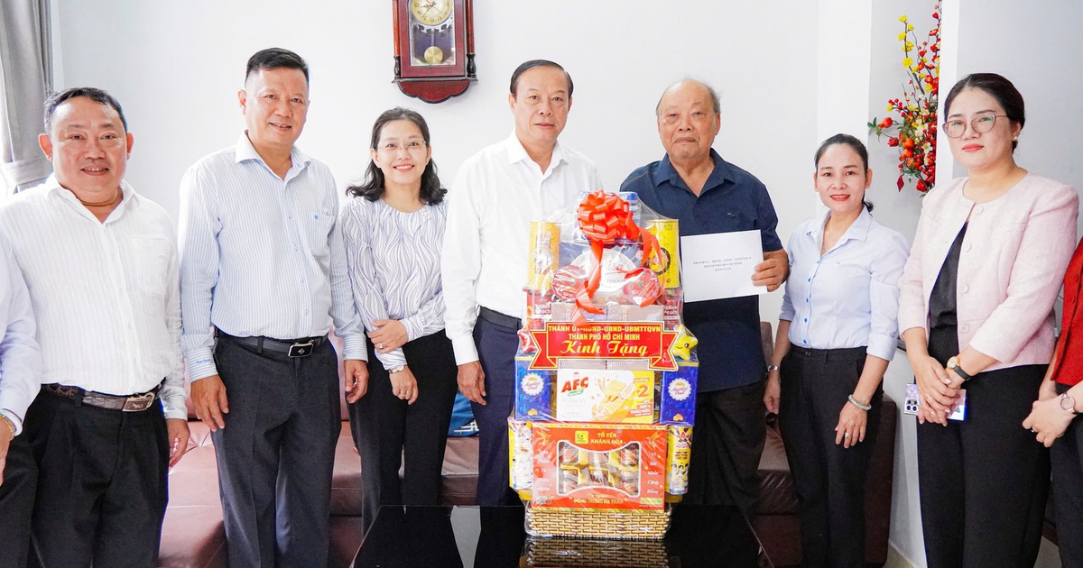 Lãnh đạo HĐND TP.HCM thăm, tri ân thương binh tiêu biểu