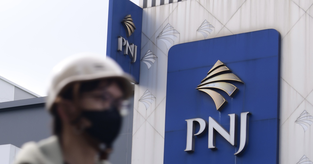 Cổ phiếu PNJ lại giảm sàn, nhóm dầu khí lao dốc