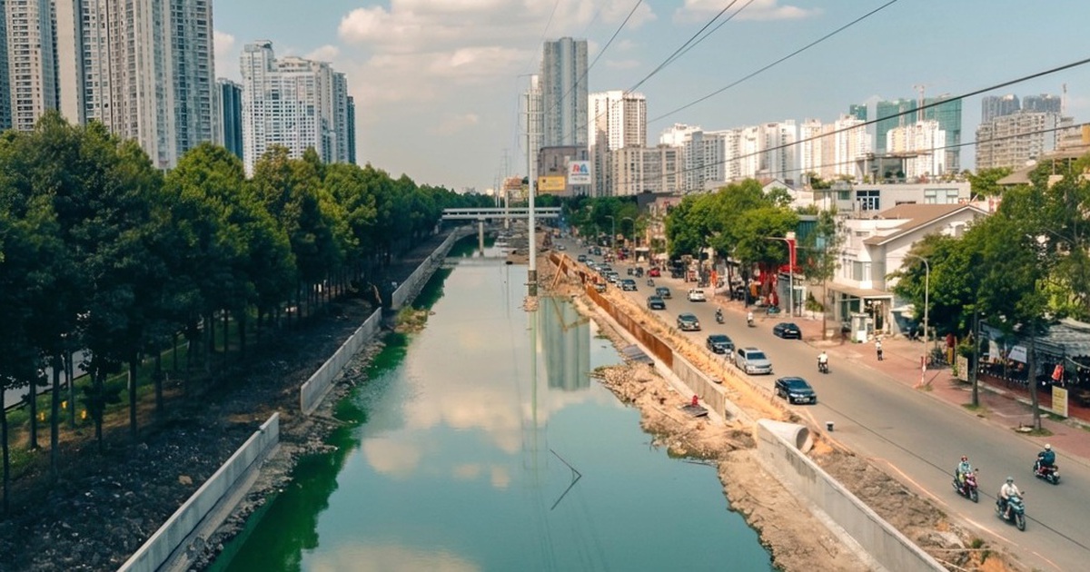 Rạch Đá Đỏ nối sông Sài Gòn dần 'hồi sinh' sau nhiều năm ô nhiễm