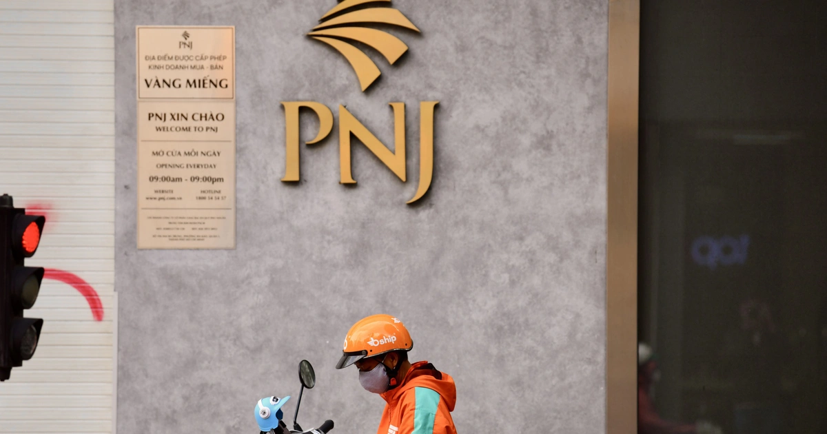 Khách bán lại tăng đột biến, hé lộ số tiền PNJ có trước áp lực 'kim cương'
