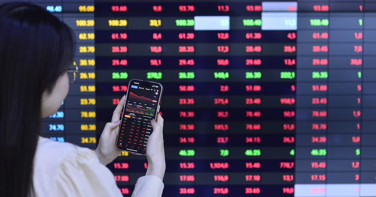 VN-Index bị 'thổi bay' gần 120 điểm sau ba phiên, do đâu?