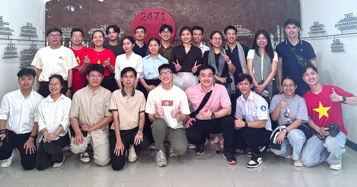 Lưu học sinh Việt thăm lại những địa chỉ lưu dấu hoạt động của Chủ tịch Hồ Chí Minh trên đất Thái