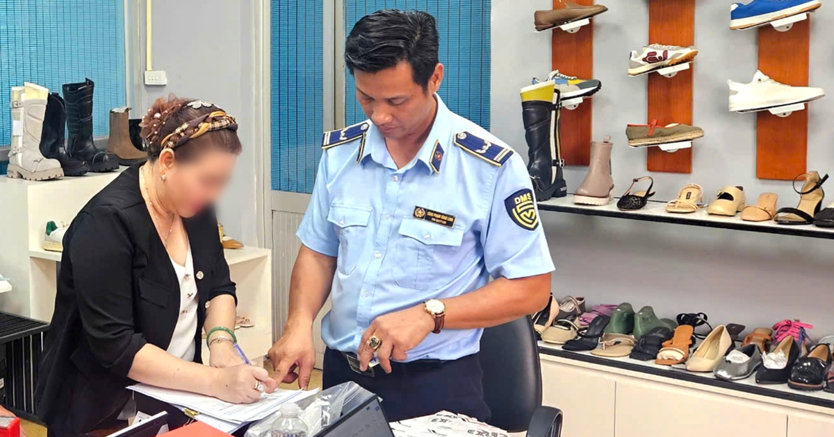 Nguồn tin từ Mỹ giúp phát hiện nhà máy ở Việt Nam làm giày giả mạo thương hiệu lớn