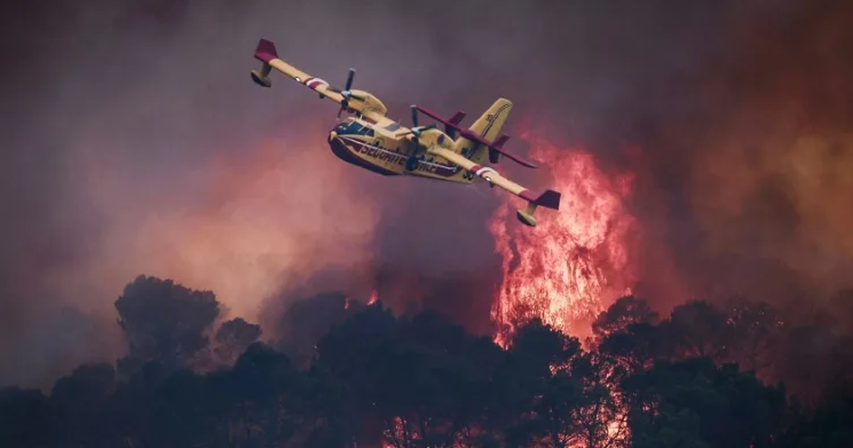 Deadly wildfires in Europe force thousands to flee