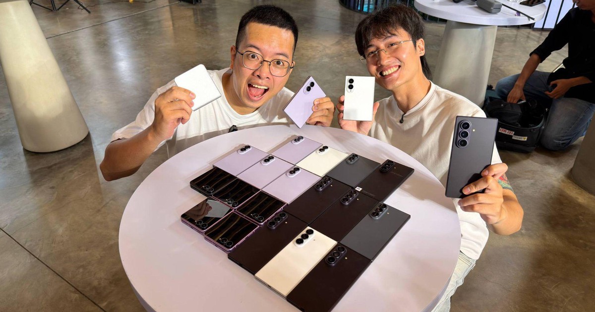 Giới sáng tạo nội dung công nghệ nói gì về thế hệ Galaxy Z gập mới?