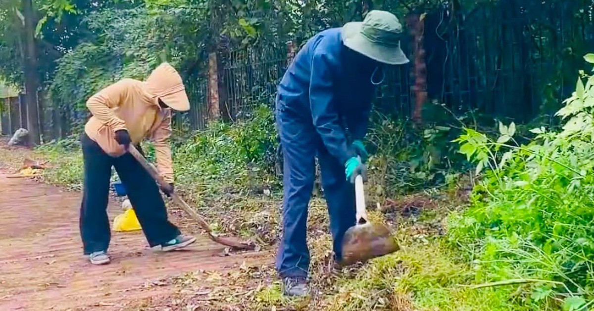 Dọn cỏ, nhặt rác rồi đăng lên mạng: Làm chuyện bao đồng hay tính kiếm đồng?