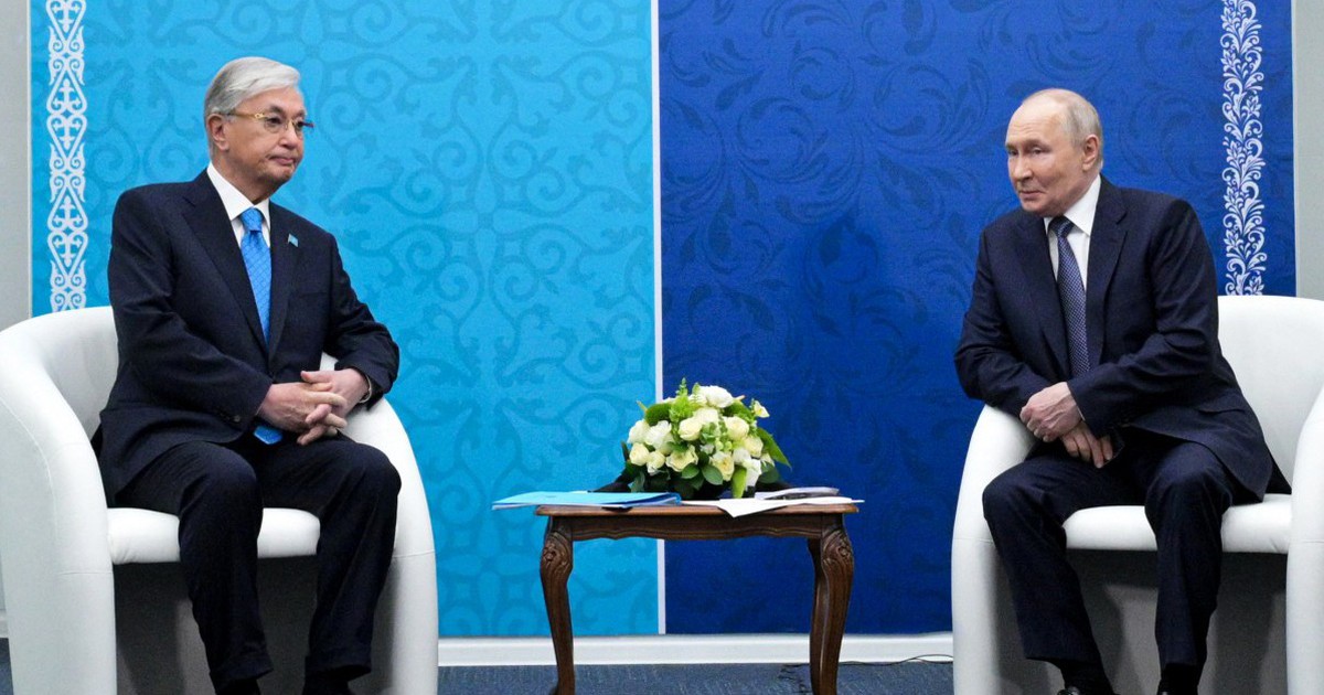 Tổng thống Kazakhstan nói với ông Putin: Chiến sự Ukraine cần chấm dứt!