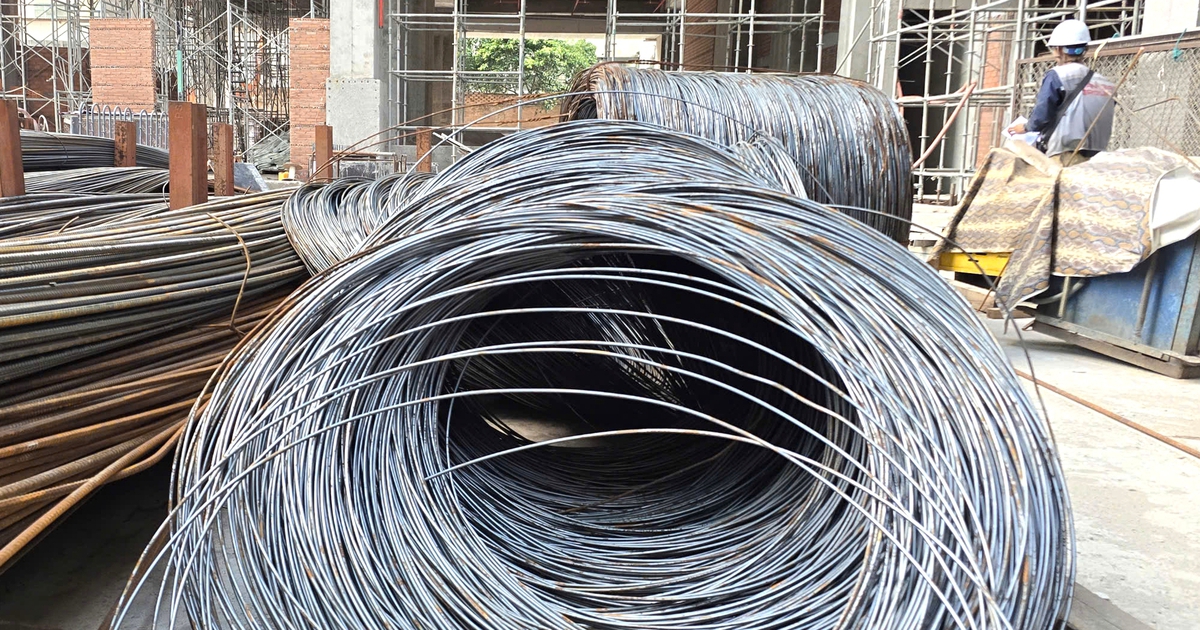 Thép Việt bứt phá nửa đầu năm, giữ vững vị thế Top 10 thế giới