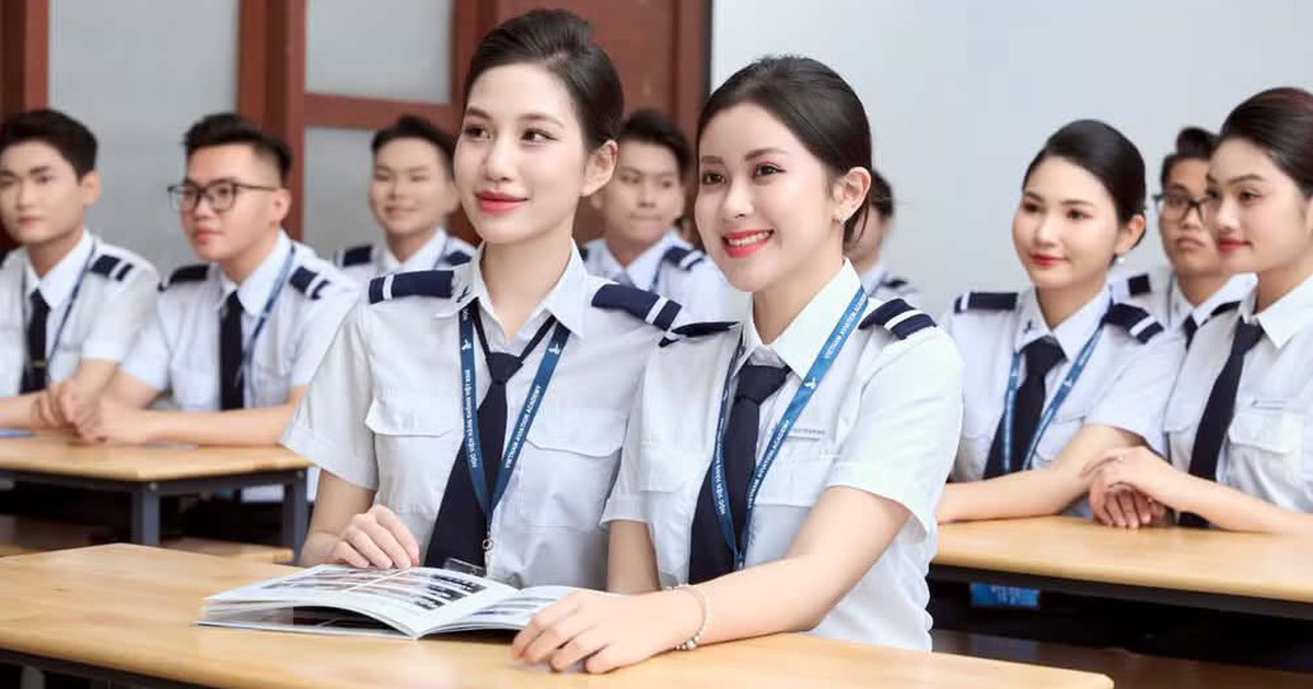 100.000 nguyện vọng vào Học viện Hàng không Việt Nam, điểm chuẩn có tăng mạnh?