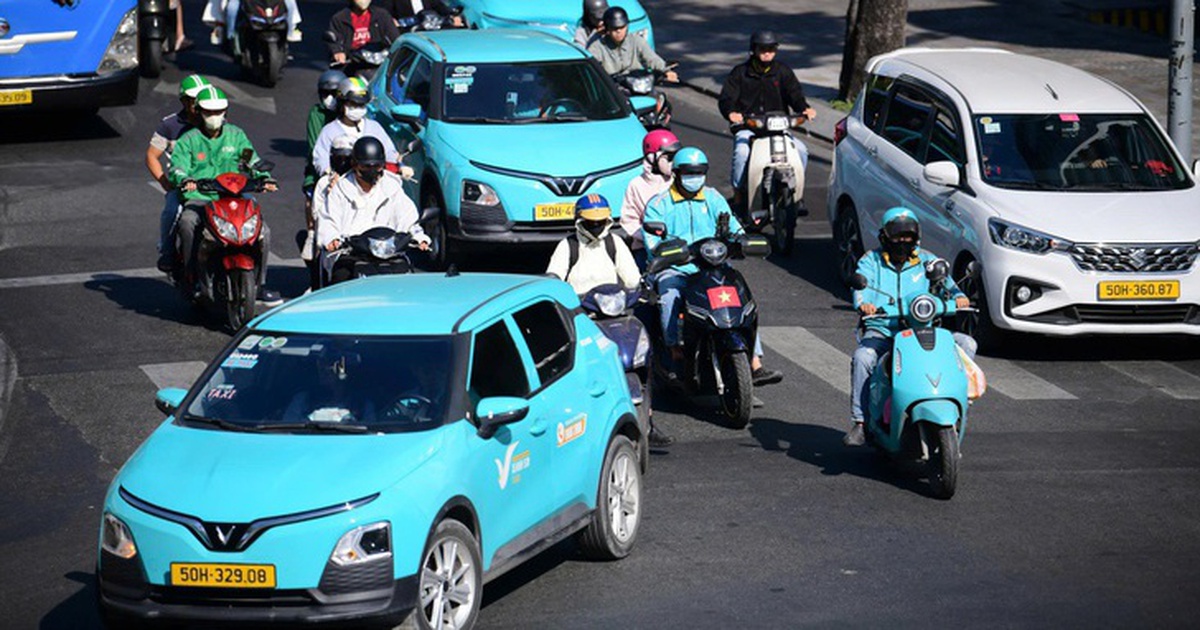 Lần đầu hé lộ doanh thu hãng taxi tỉ phú Phạm Nhật Vượng, 'ăn đứt' truyền thống lẫn công nghệ?