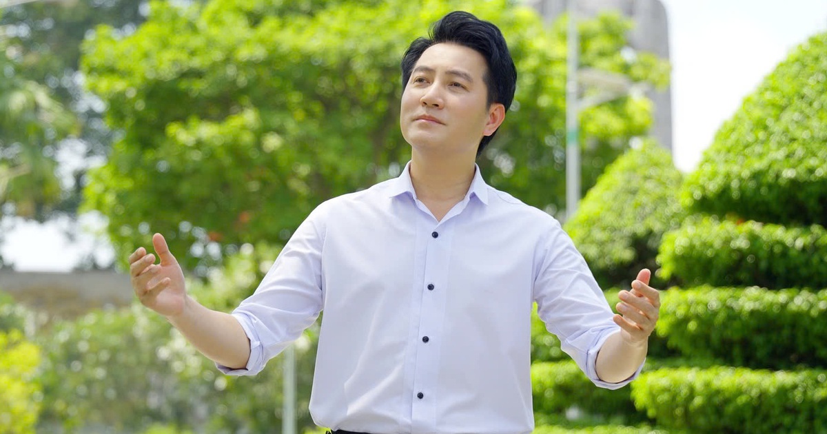 Nguyễn Phi Hùng nghẹn lòng hát 'Đón anh về' tri ân anh hùng liệt sĩ