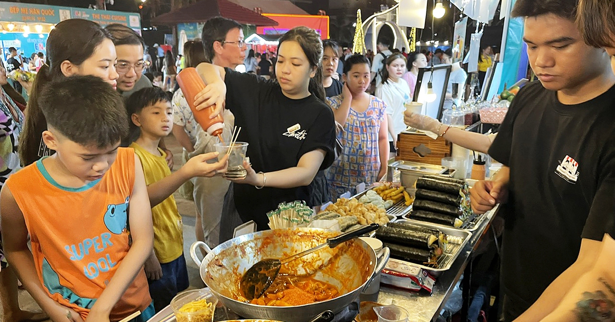 Chưa phát hiện 'chặt chém' tại chợ đêm Sơn Trà Đà Nẵng như phản ánh trên mạng