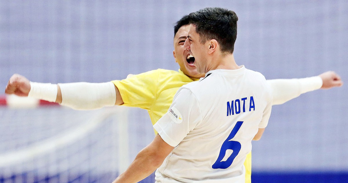 Cú hích cho futsal Việt Nam