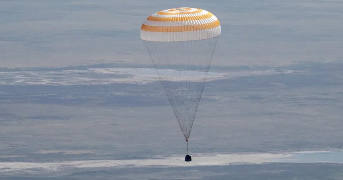 Phi hành gia Mỹ, Nga cùng trở về Trái đất sau 8 tháng trên ISS
