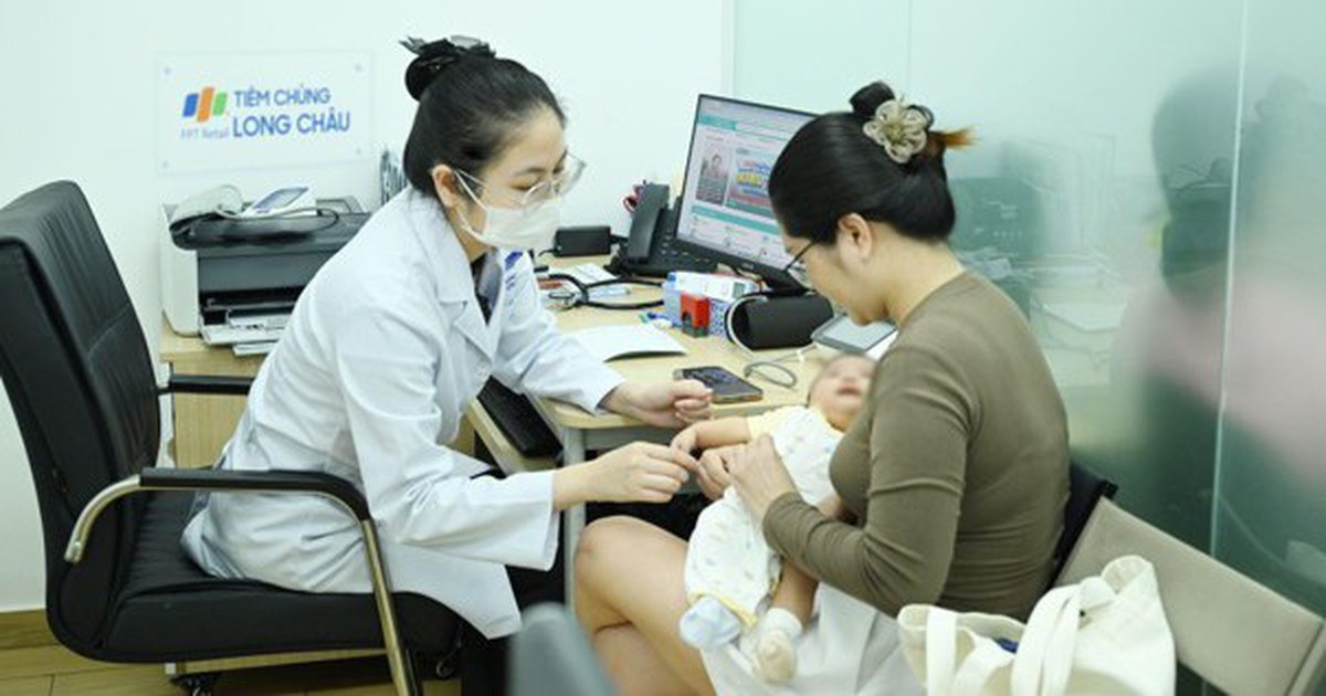 TP.HCM vào cao điểm mùa mưa, gia tăng nguy cơ 'dịch chồng dịch' sốt xuất huyết, não mô cầu, tay chân miệng