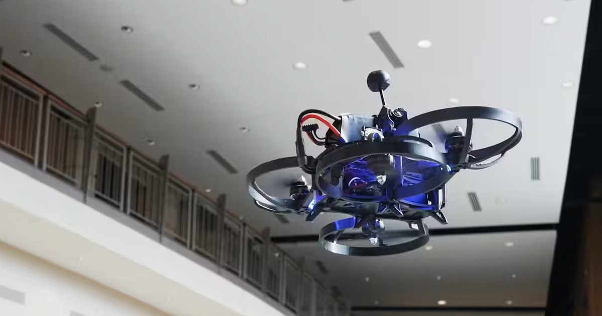 Trường học Mỹ triển khai drone bắn hơi cay đối phó xả súng