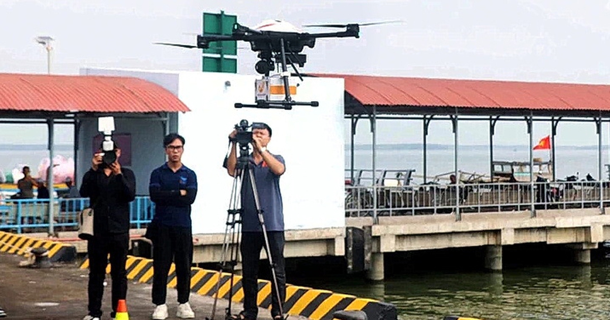 Xây dựng hệ thống định danh điện tử giám sát phương tiện giao thông, thiết bị bay không người lái
