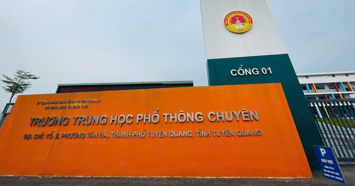 Vụ 147 điểm 10 môn toán Trường THPT chuyên Tuyên Quang: Giám thị đến từ 3 trường khác