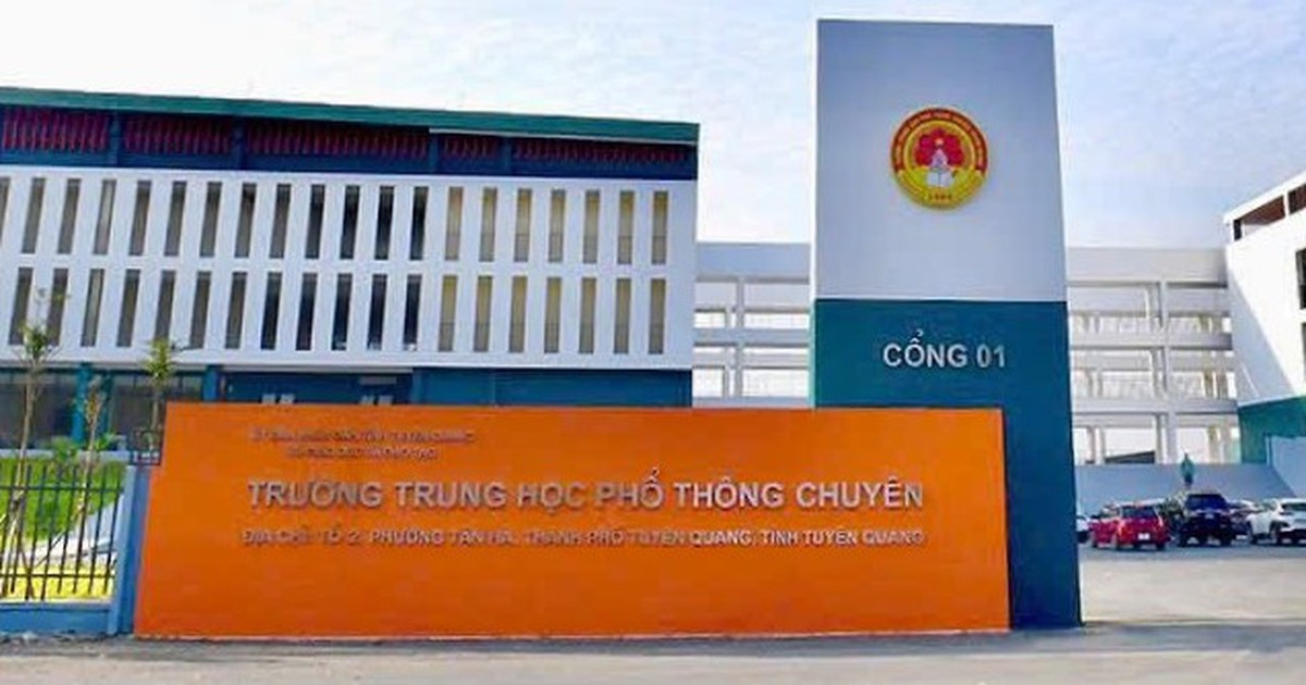 Một trường THPT ở Tuyên Quang có 147 điểm 10 toán tốt nghiệp, điểm trung bình 9,58, hiệu trưởng nói gì?