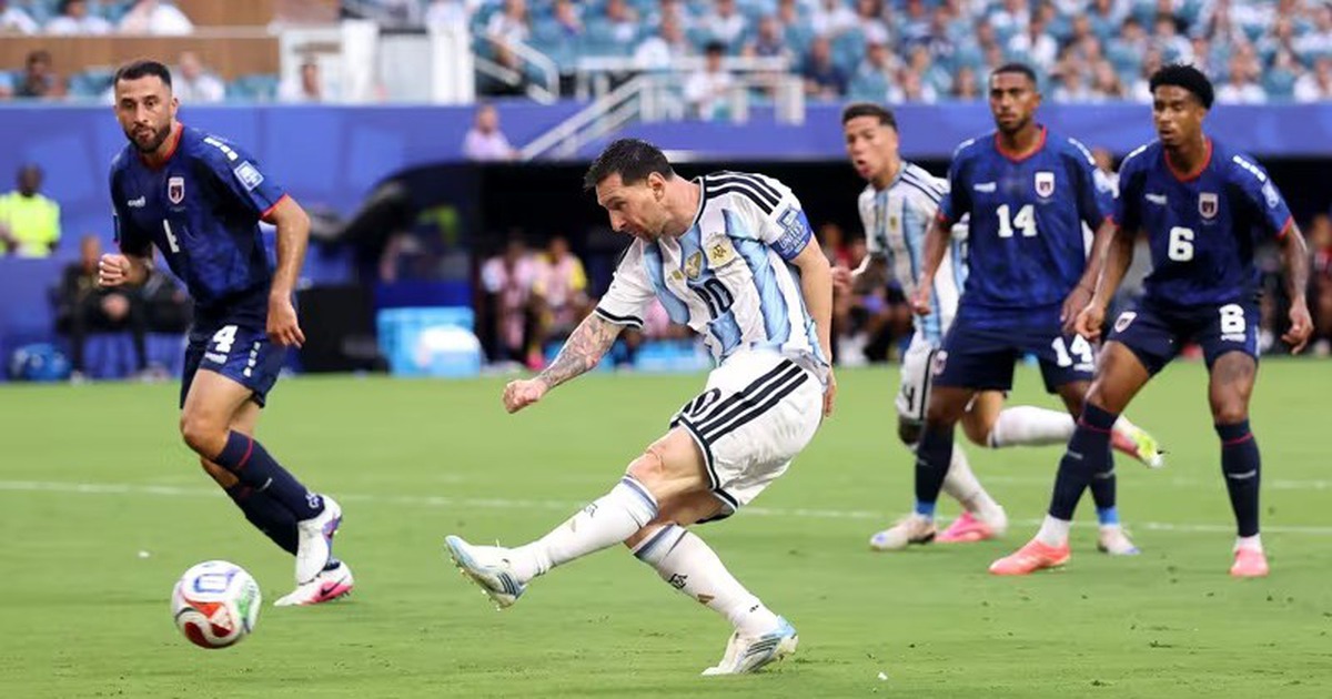 Argentina - Cape Verde (hiệp phụ 1) 2-1: Trung vệ Lisandro Martinez nâng tỉ số