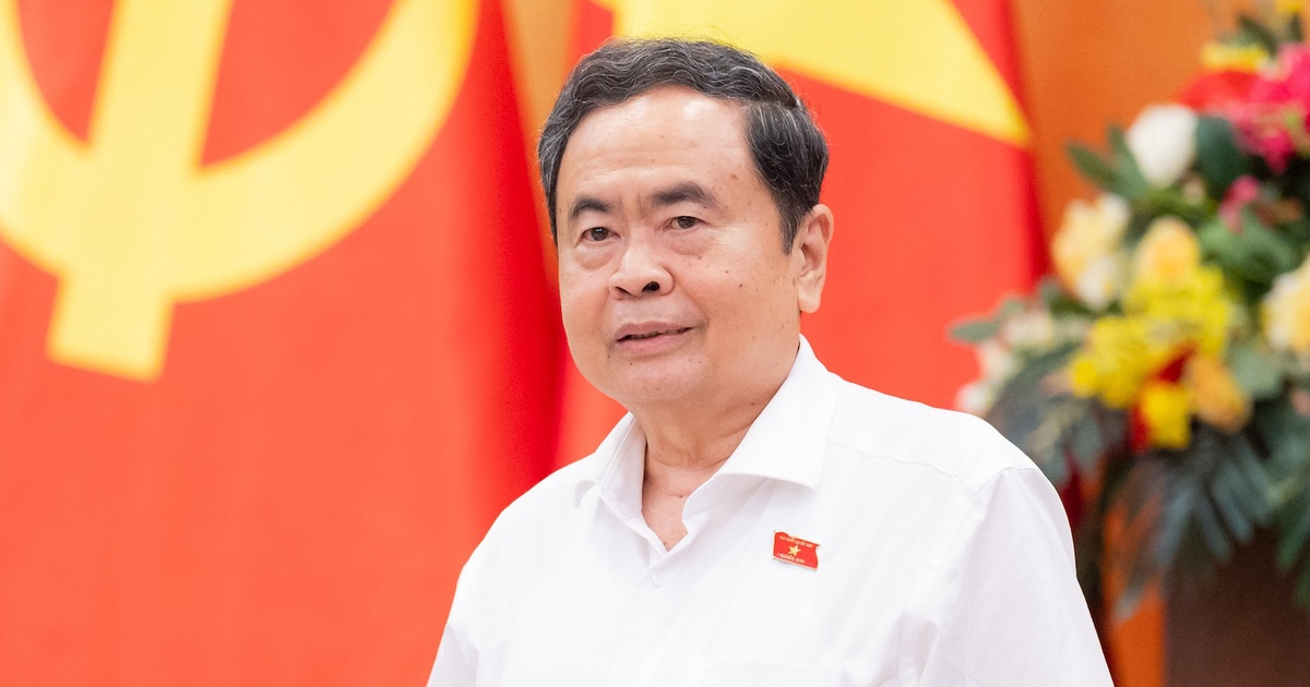 Chủ tịch Quốc hội ký các nghị quyết về công tác nhân sự