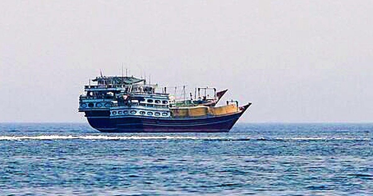 IRGC: Hai tàu chở dầu quay đầu vì bốc cháy tại eo biển Hormuz