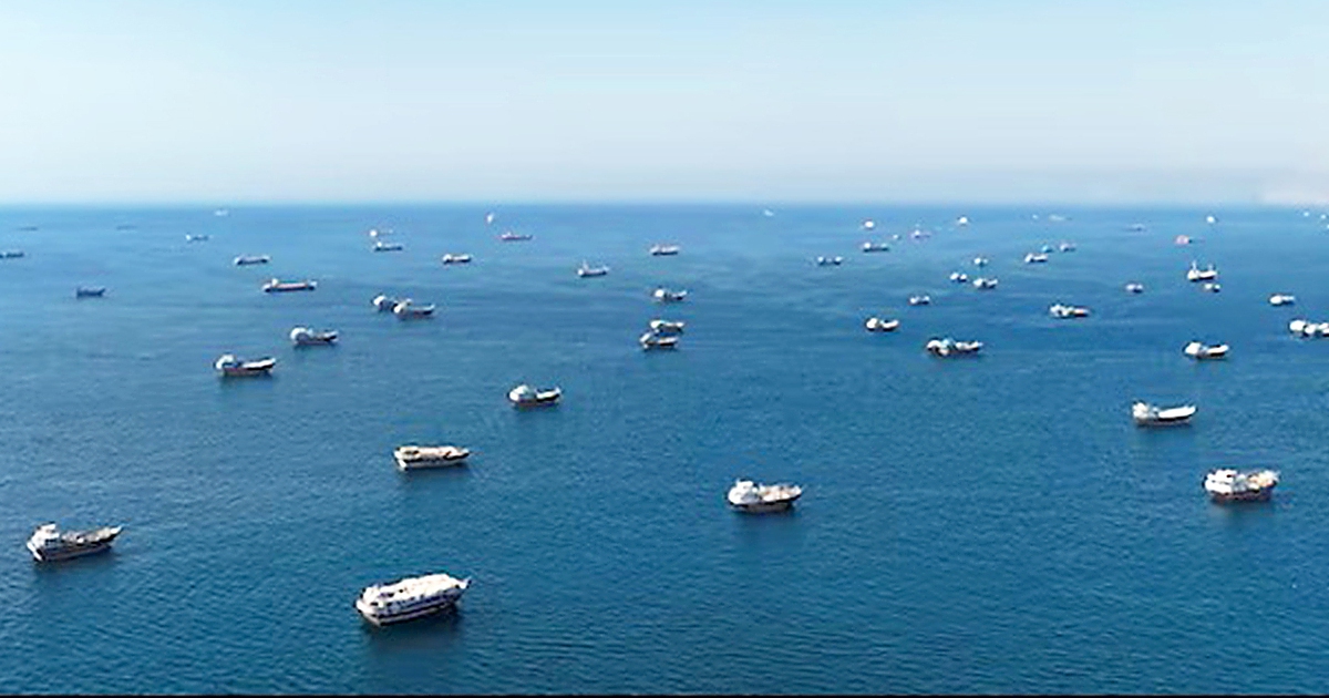 Hơn 1.500 tàu mắc kẹt ở eo biển Hormuz có thể gây 'siêu phát tán' sinh vật xâm lấn toàn cầu