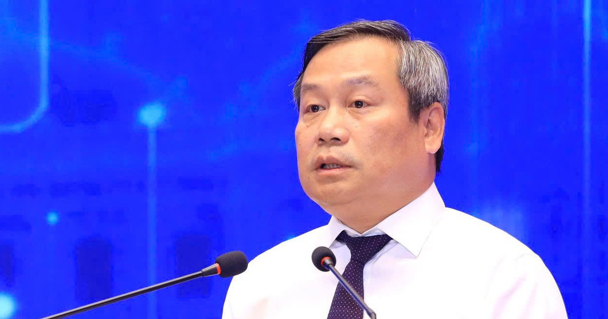 Chủ tịch Hà Nội: Cổng thông tin điện tử không cần nhiều tính năng, người dân cần thông tin chính xác