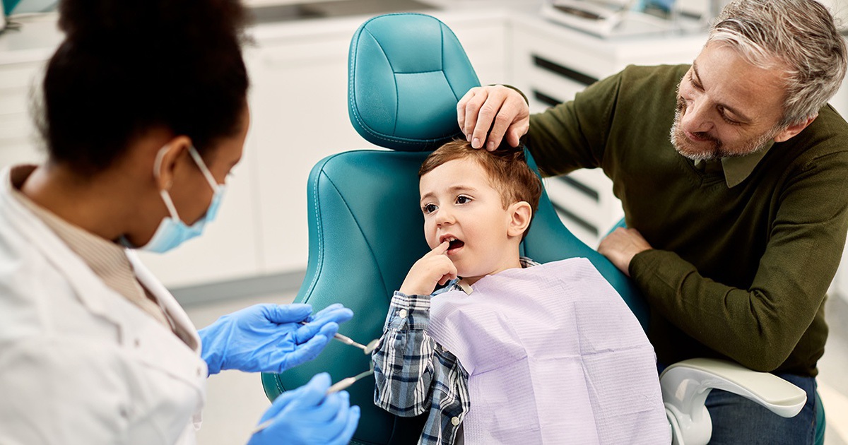 Nghiên cứu mới: Dung dịch bôi vài giây giúp chặn sâu răng ở trẻ
