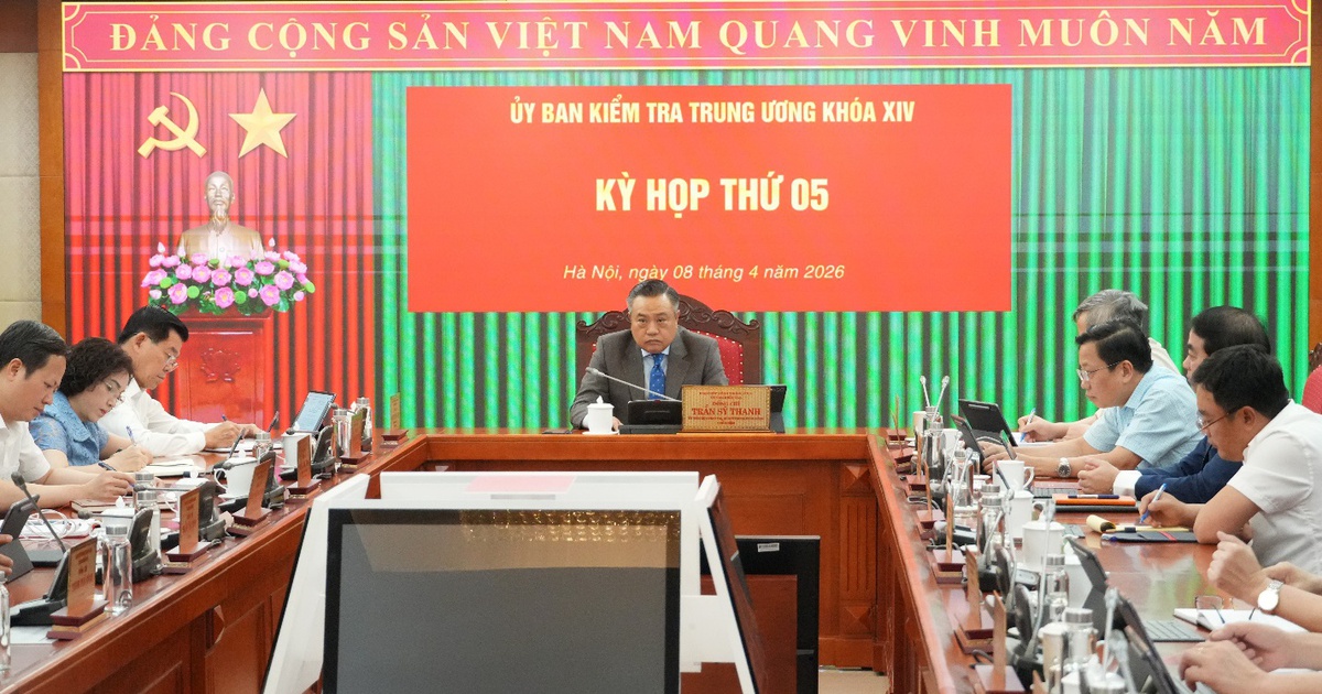 Cách chức tất cả các chức vụ trong Đảng với Chủ tịch Hội Nhà văn Việt Nam Nguyễn Quang Thiều