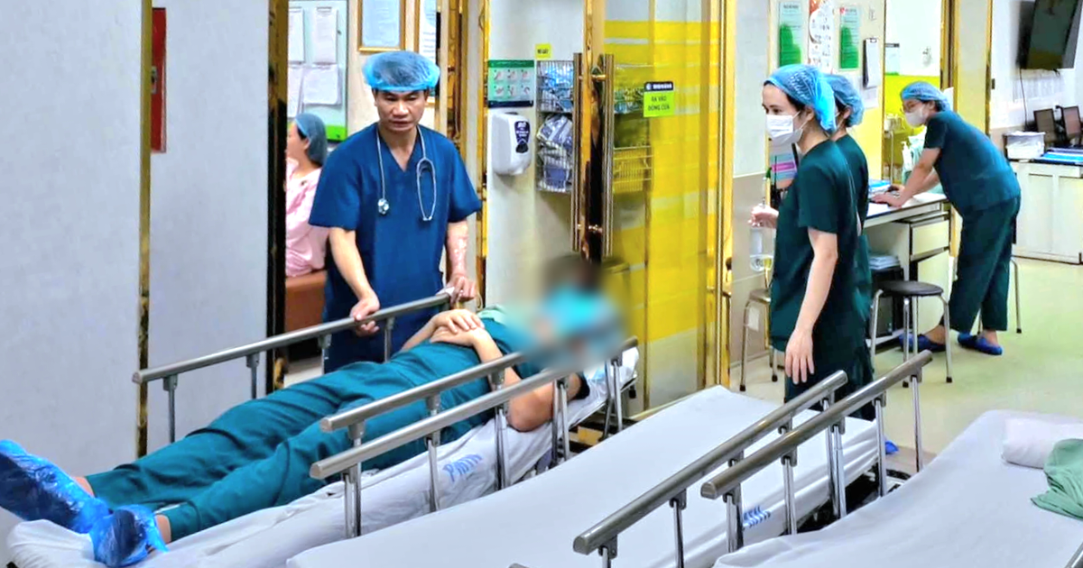 Dở khóc, dở cười với hình ảnh chồng ngất xỉu khi đồng hành cùng vợ 'vượt cạn'