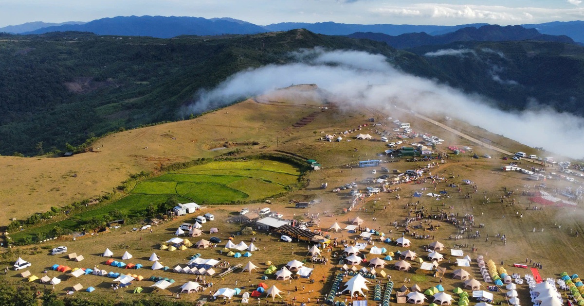 Trekking xuyên rừng - sản phẩm du lịch mới ở thảo nguyên Bùi Hui